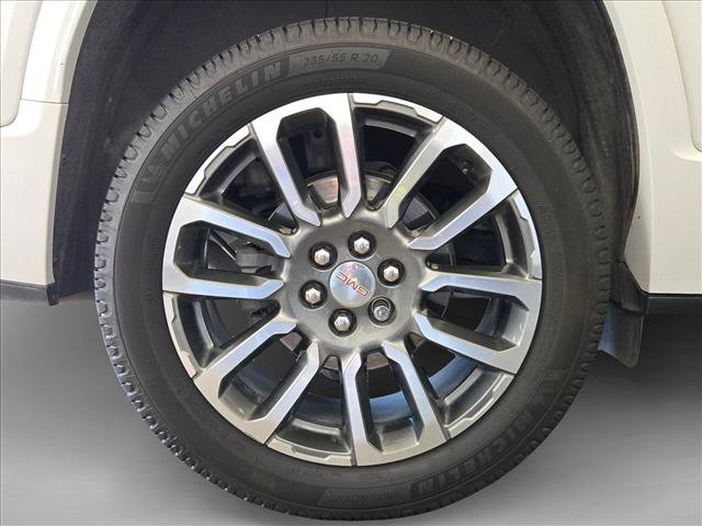 Used 2022 GMC Acadia Denali w/ Denali Ultimate Package FWD image 24