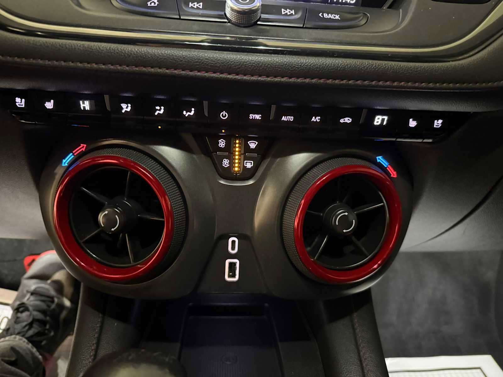 Used 2021 Chevrolet Blazer RS w/ Enhanced Convenience Package image 33