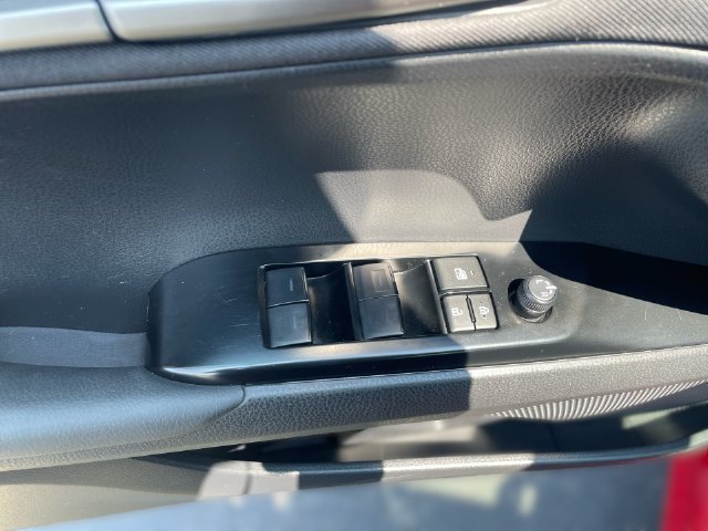 Used 2025 Toyota Camry LE FWD image 15