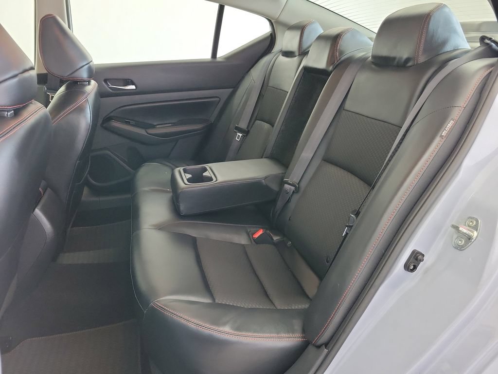 Used 2024 Nissan Altima 2.5 SR FWD image 13