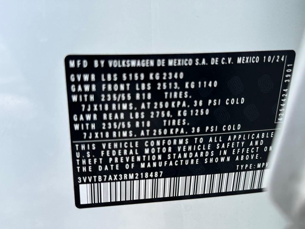 Used 2024 Volkswagen Tiguan Wolfsburg Edition image 26