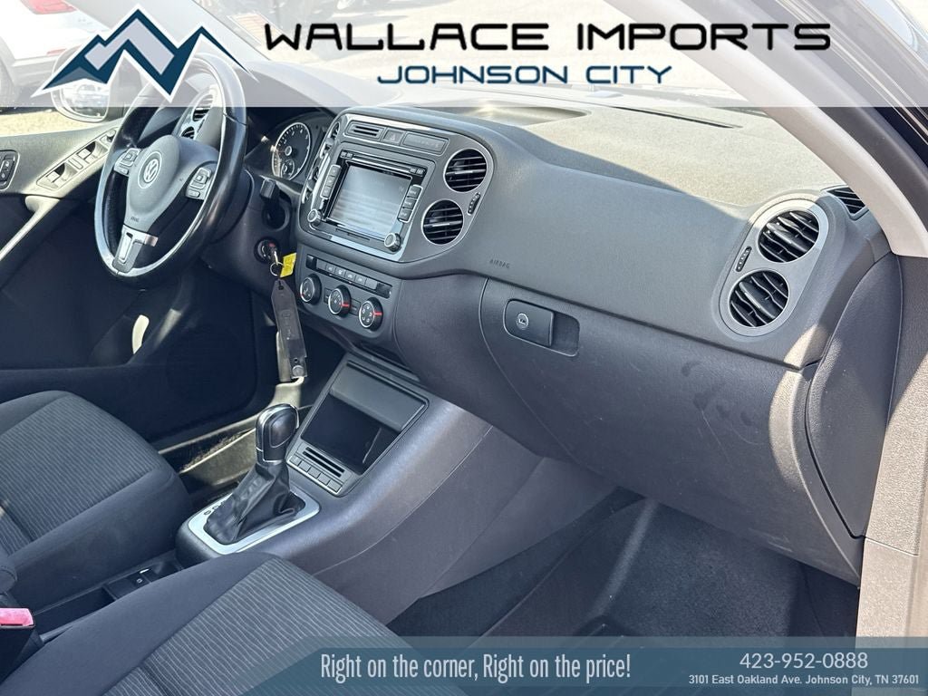 Used 2015 Volkswagen Tiguan S FWD image 33