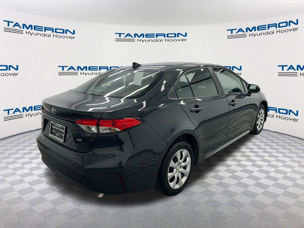 Used 2024 Toyota Corolla LE FWD image 5