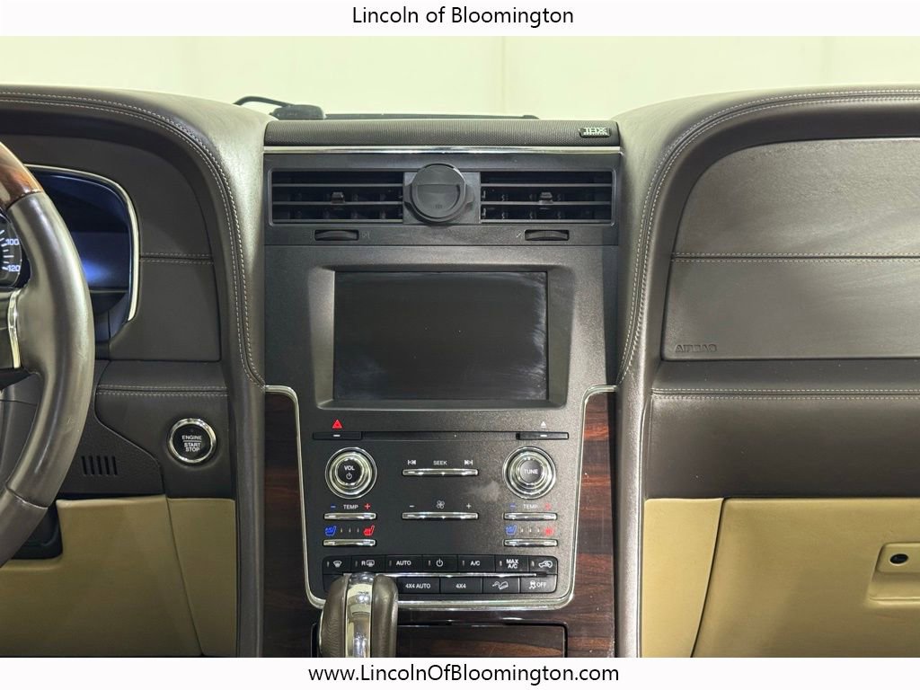 Used 2016 Lincoln Navigator L Reserve AWD/4WD image 27