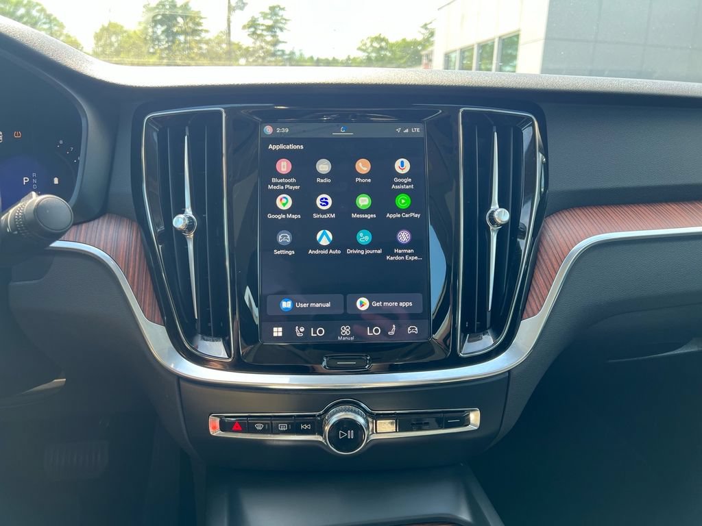 Certified 2025 Volvo S60 B5 Plus AWD/4WD image 15