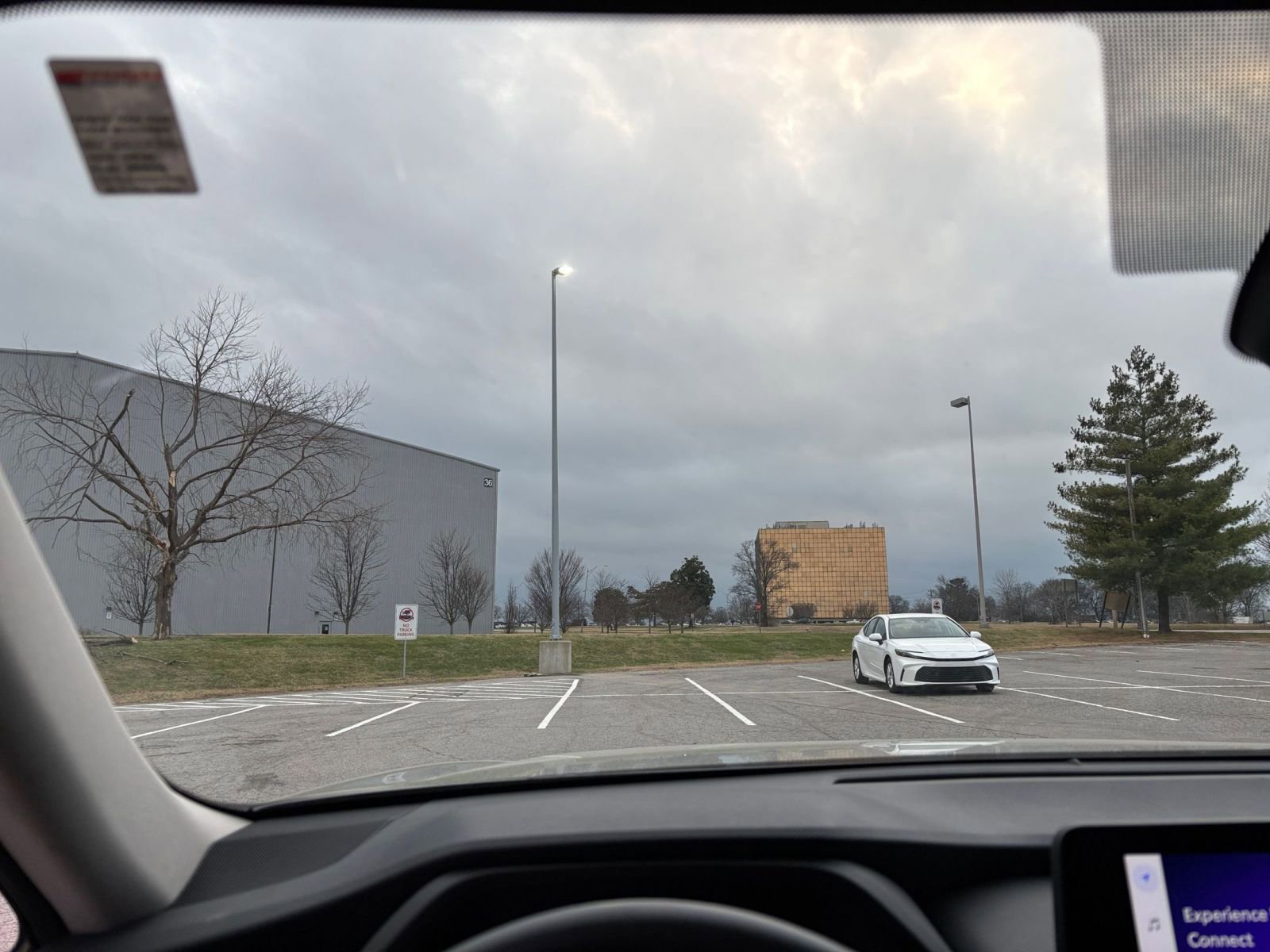 Used 2025 Toyota Grand Highlander FWD image 36