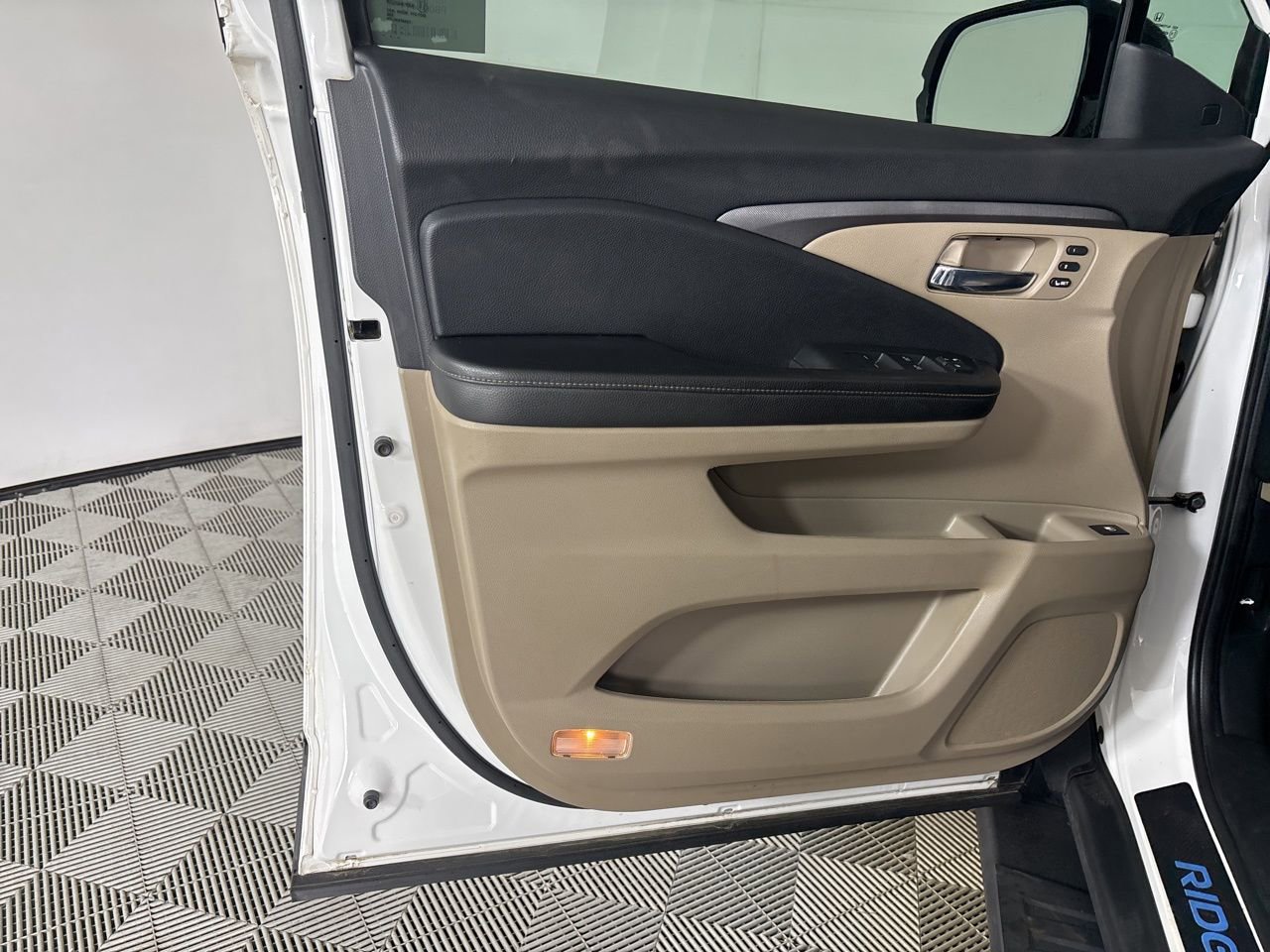 Used 2023 Honda Ridgeline RTL-E image 7