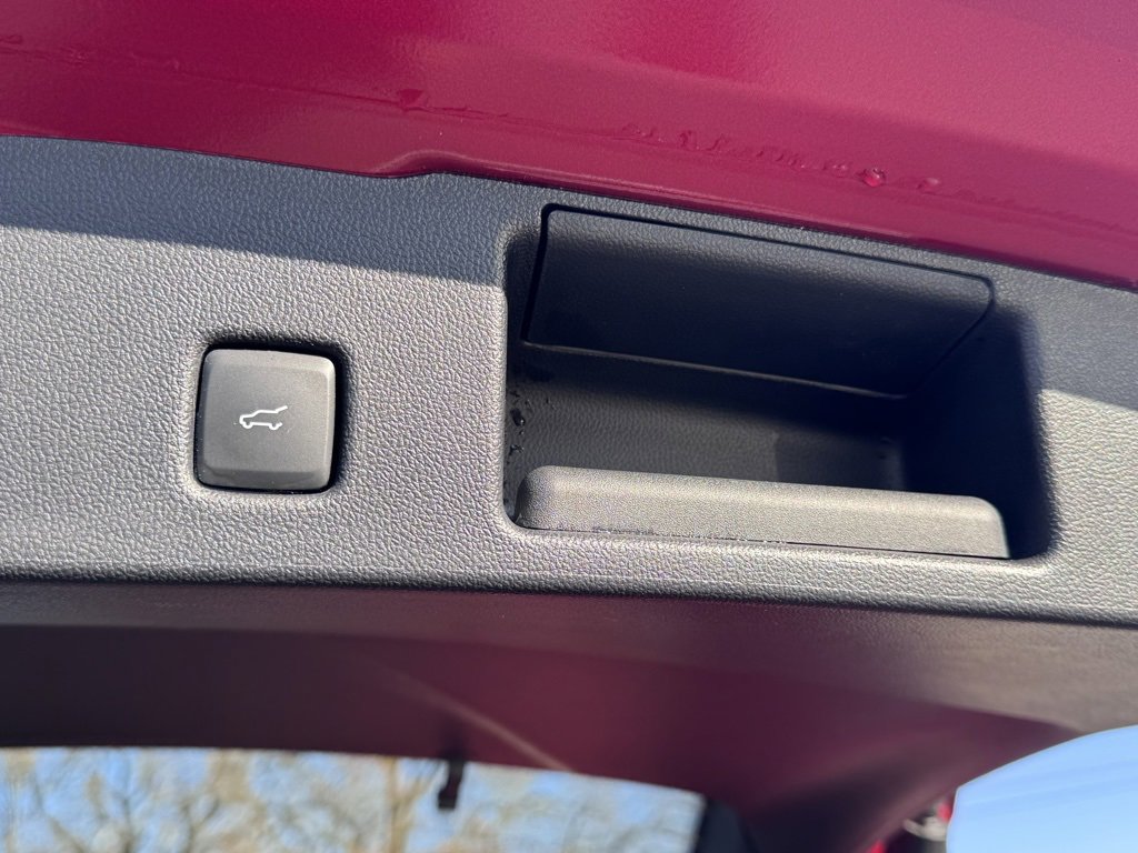 Used 2025 Ford Escape SE w/ PHEV Premium Package image 43