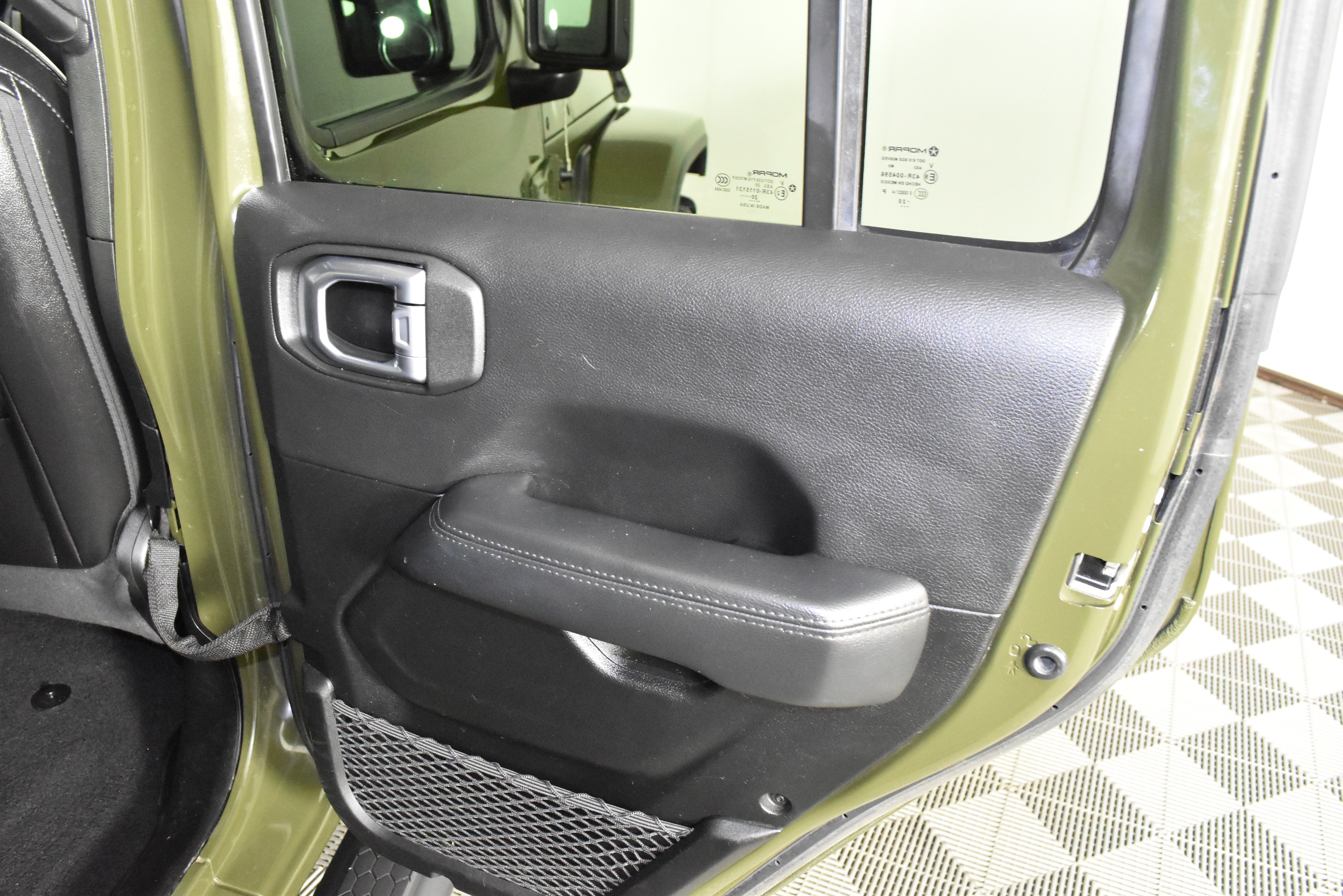 Used 2020 Jeep Wrangler Unlimited Sahara image 45