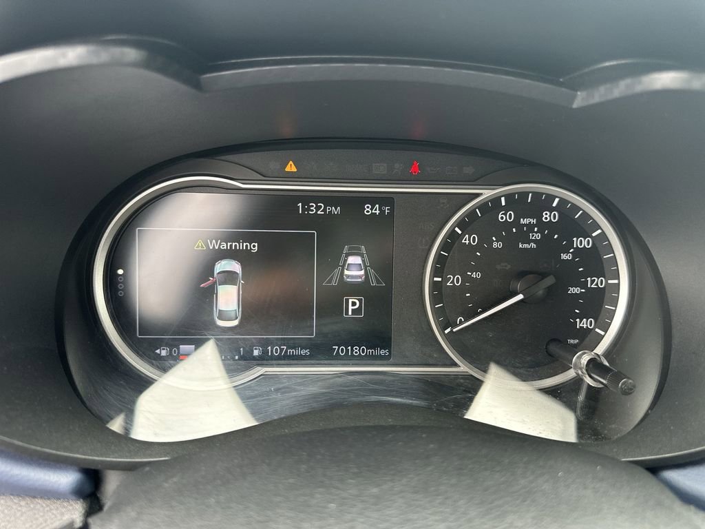 Used 2023 Nissan Versa SV FWD image 21