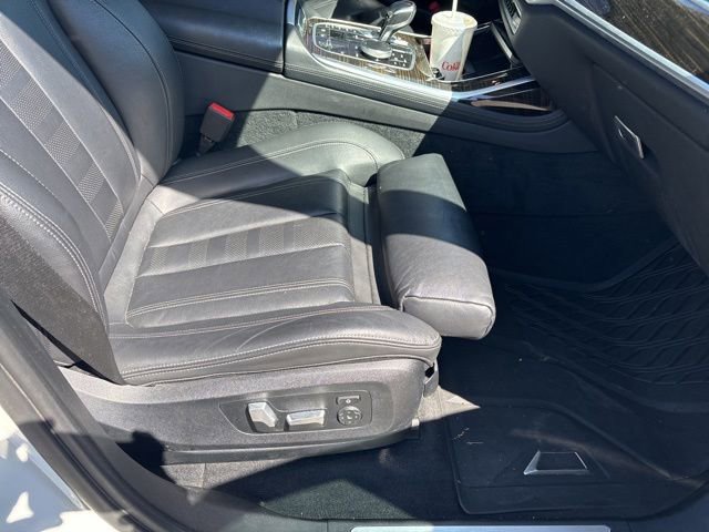 Used 2020 BMW X7 xDrive40i w/ Cold Weather Package AWD/4WD image 16