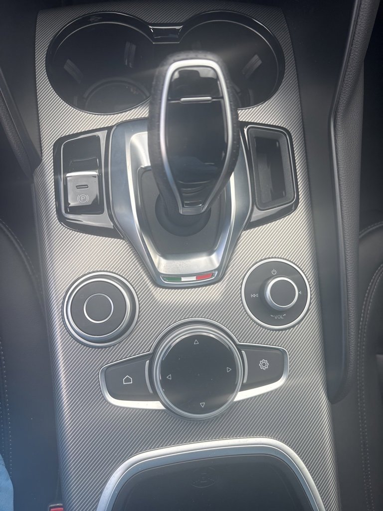 Used 2024 Alfa Romeo Giulia Ti image 20