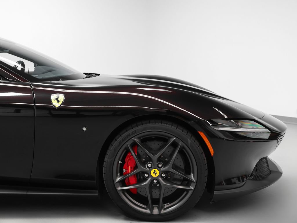 Certified 2025 Ferrari Roma Spider RWD image 10