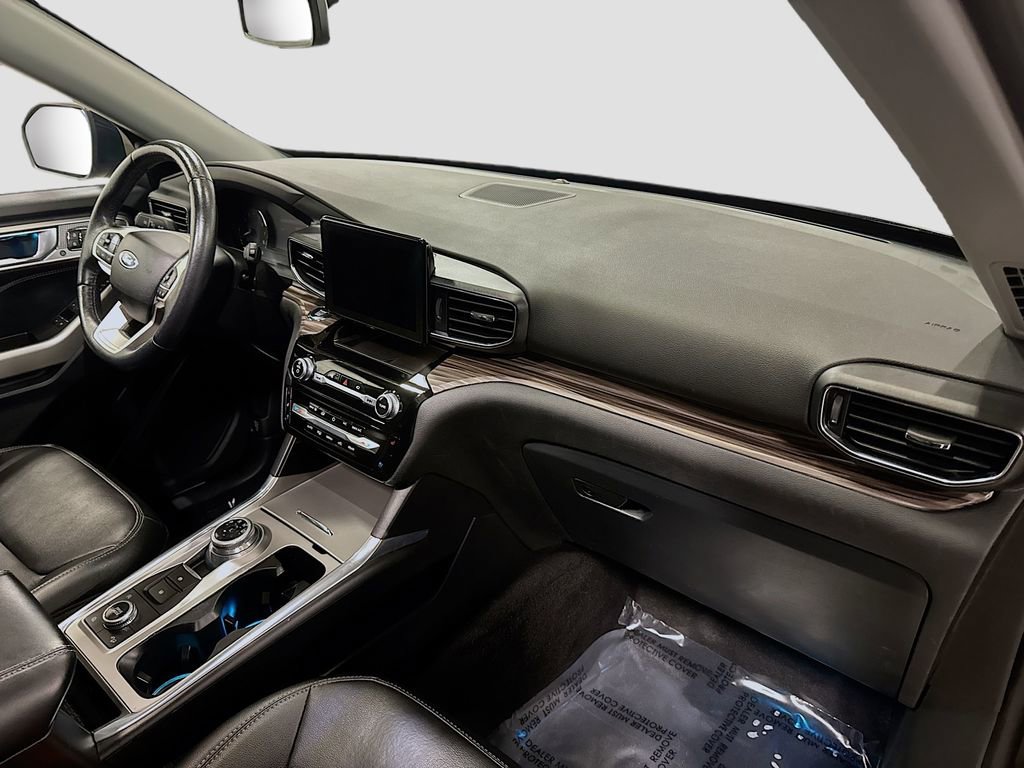 Used 2021 Ford Explorer Limited w/ Equipment Group 301A image 40