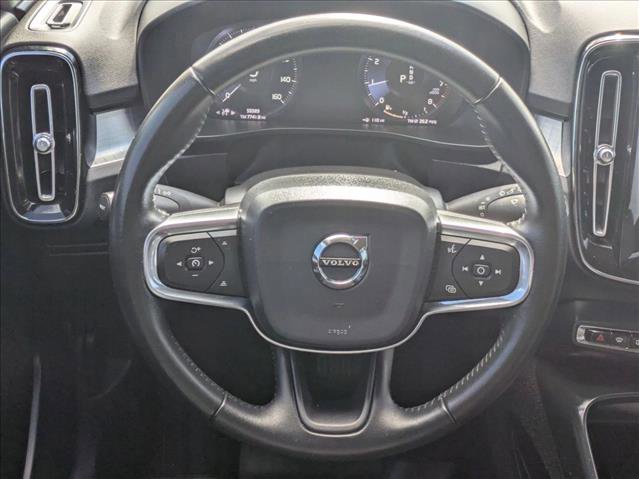 Used 2019 Volvo XC40 T5 Momentum image 13
