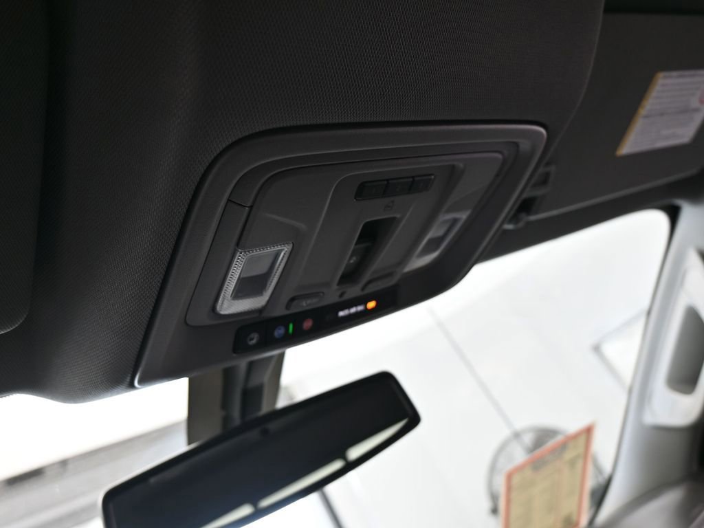 Used 2023 Chevrolet Silverado 2500 LTZ AWD/4WD image 29