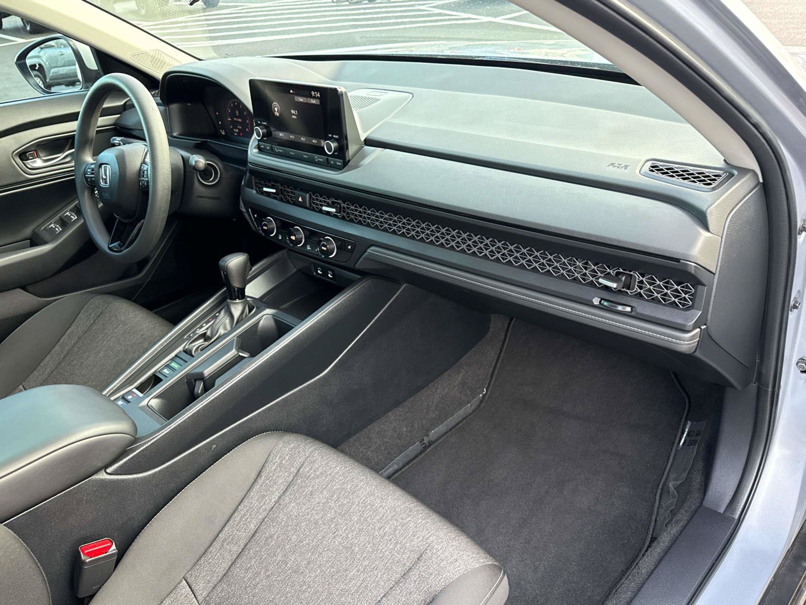 Used 2023 Honda Accord EX image 18