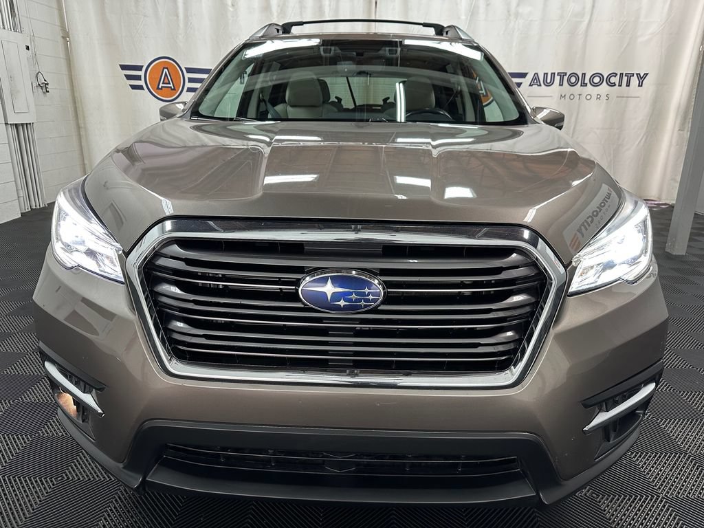 Used 2022 Subaru Ascent Limited w/ Technology Package AWD/4WD image 4