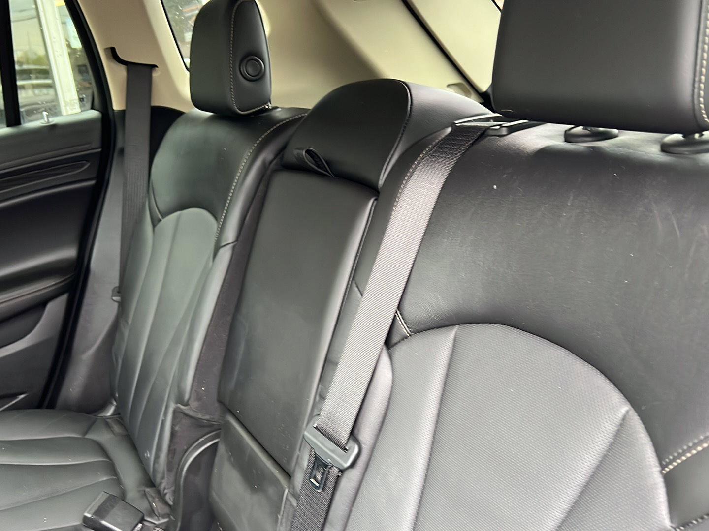 Used 2017 Buick Envision Essence AWD/4WD image 7