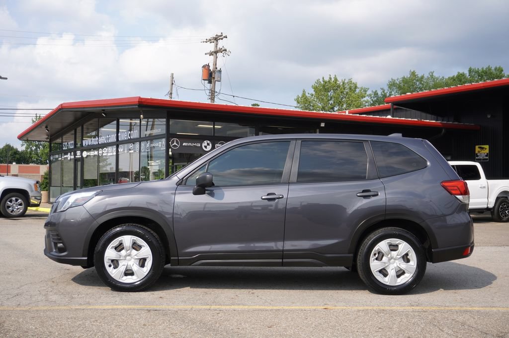 Used 2023 Subaru Forester AWD/4WD image 4