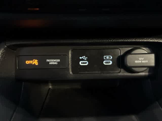 Used 2025 Honda Civic Sport image 32