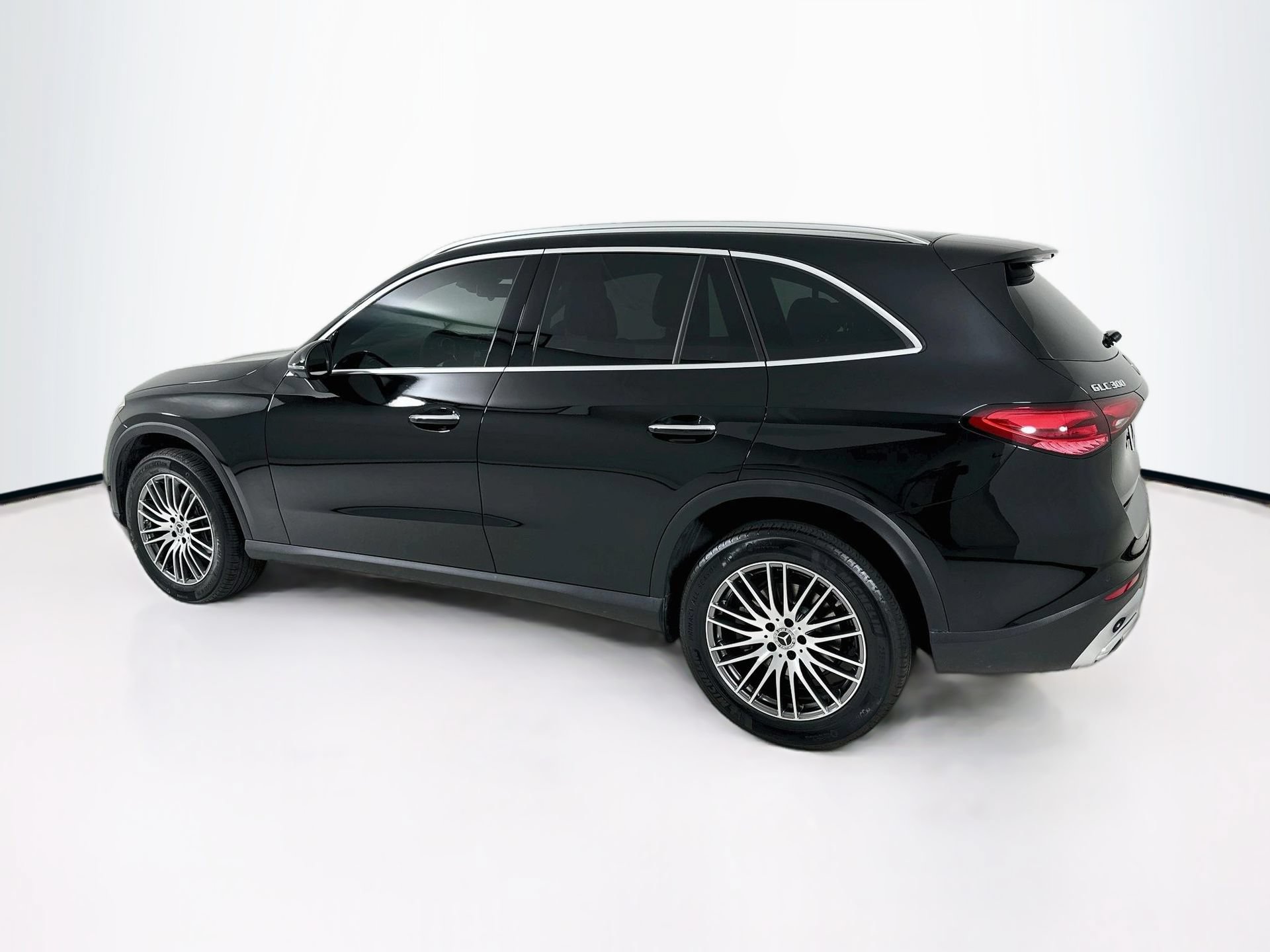 Certified 2026 Mercedes-Benz GLC 300 4MATIC image 6