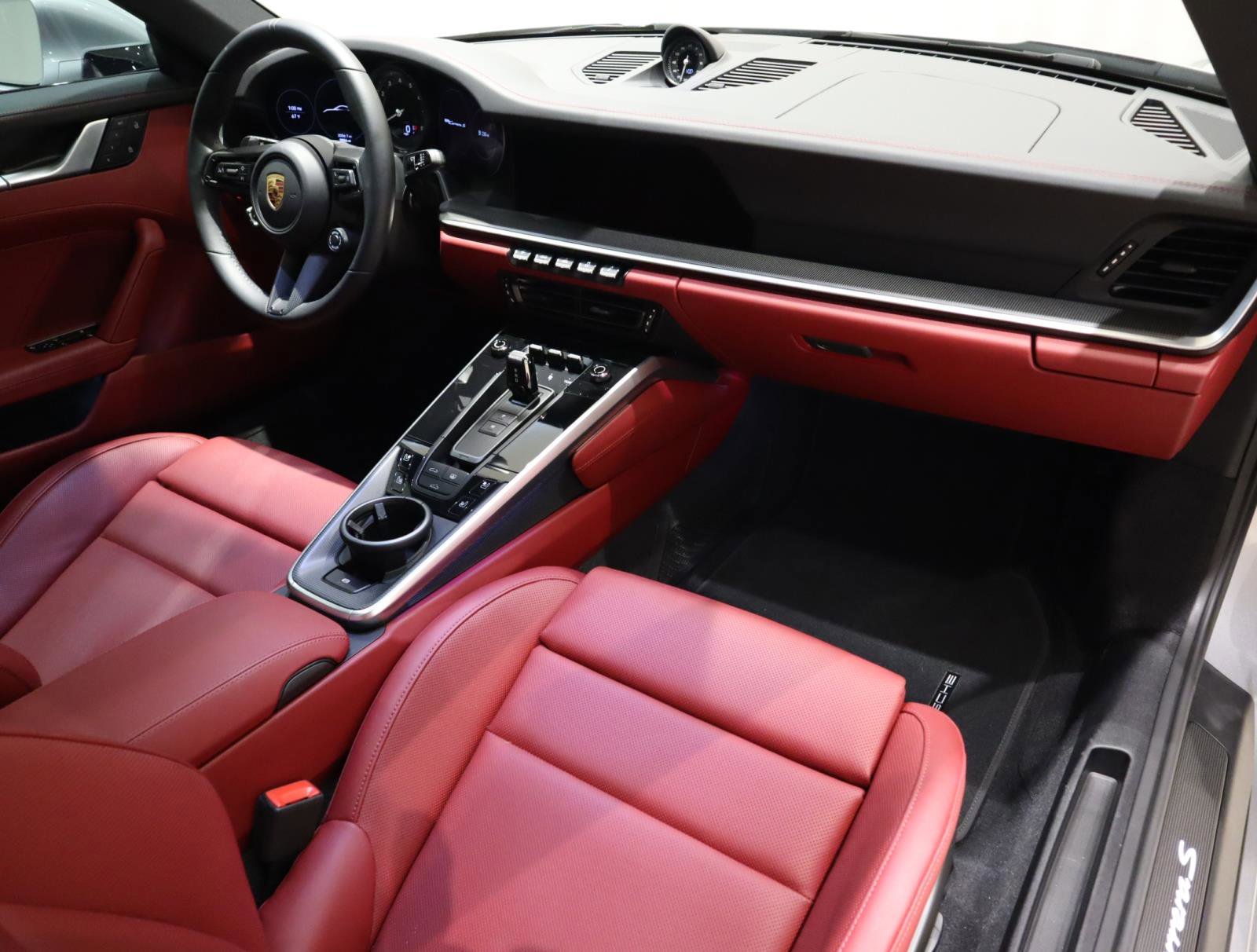 Used 2024 Porsche 911 Carrera S RWD image 13