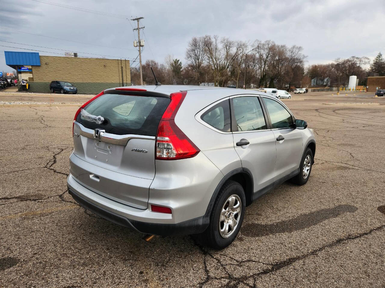 Used 2015 Honda CR-V LX image 4