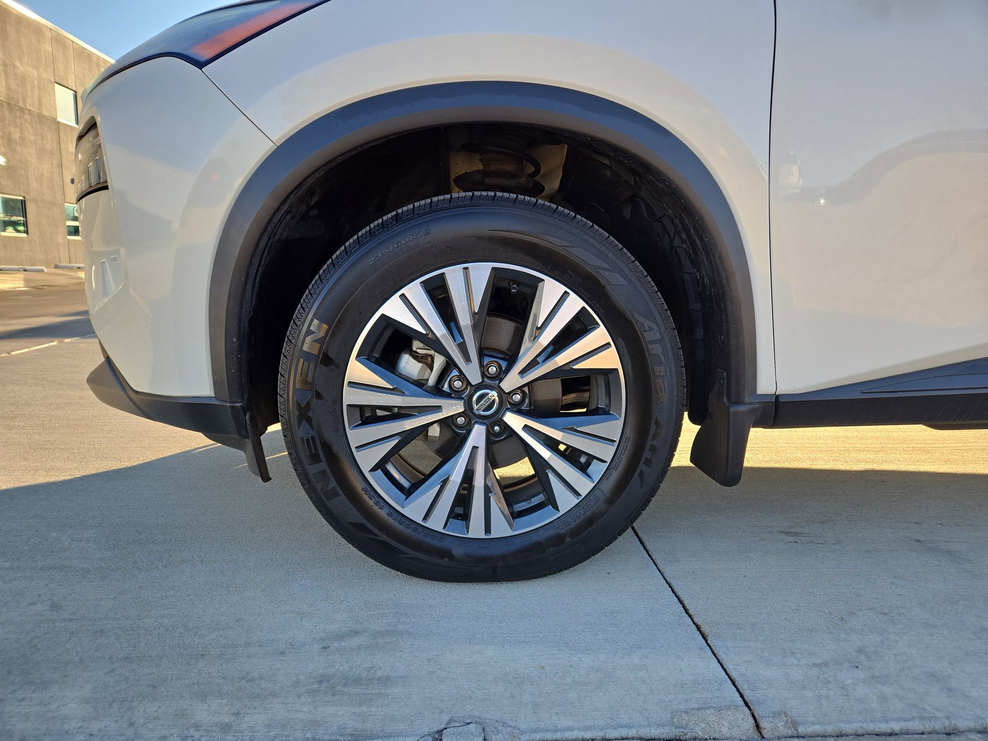 Used 2021 Nissan Rogue SV image 38