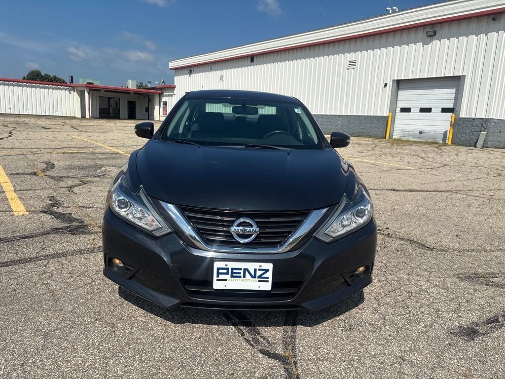 Used 2017 Nissan Altima 2.5 SL FWD image 2
