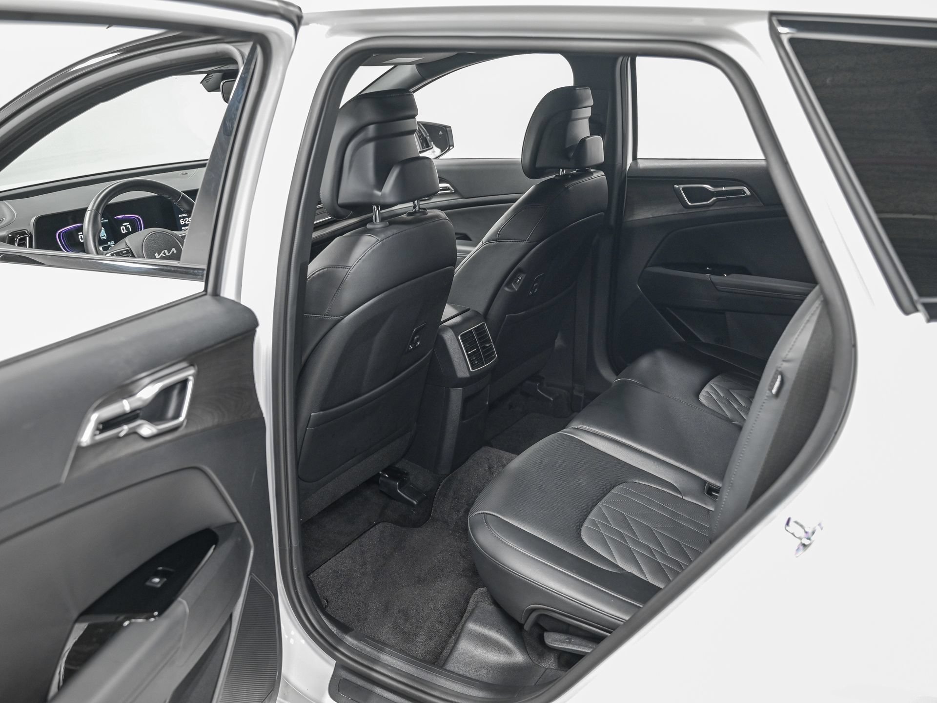 Used 2025 Kia Sportage X-Line w/ Premium Package AWD/4WD image 26