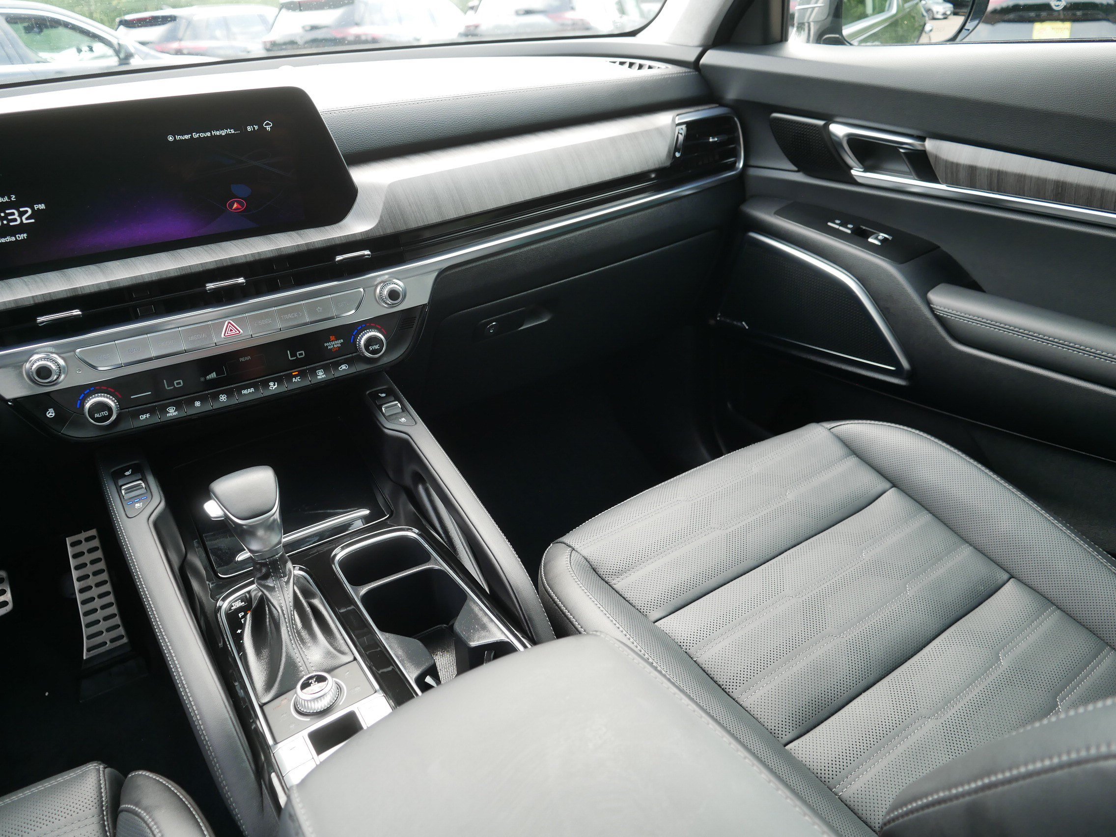Certified 2024 Kia Telluride SX Prestige AWD/4WD image 11