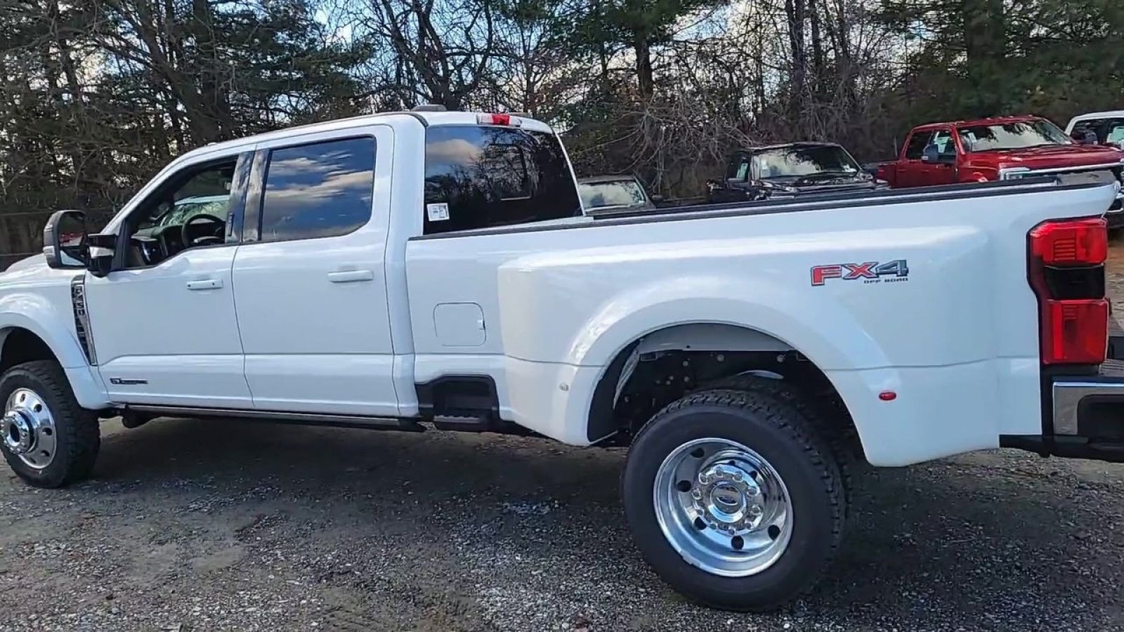 Used 2024 Ford F450 Lariat w/ Lariat Ultimate Package AWD/4WD image 10