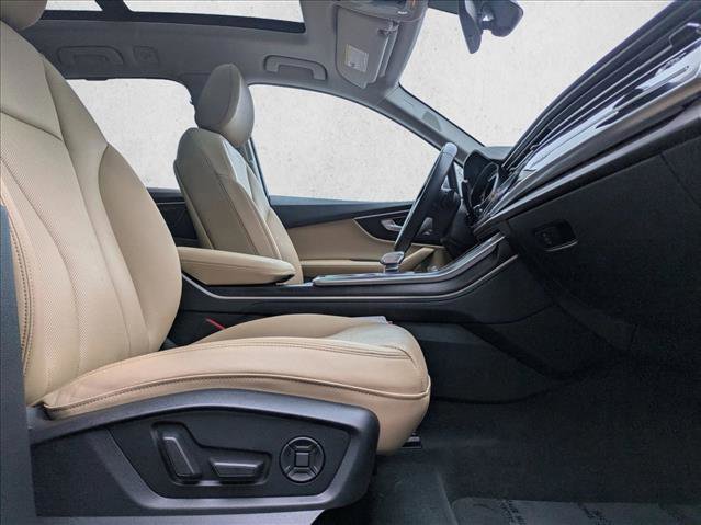Used 2023 Audi Q7 3.0T Prestige w/ Prestige Package image 21