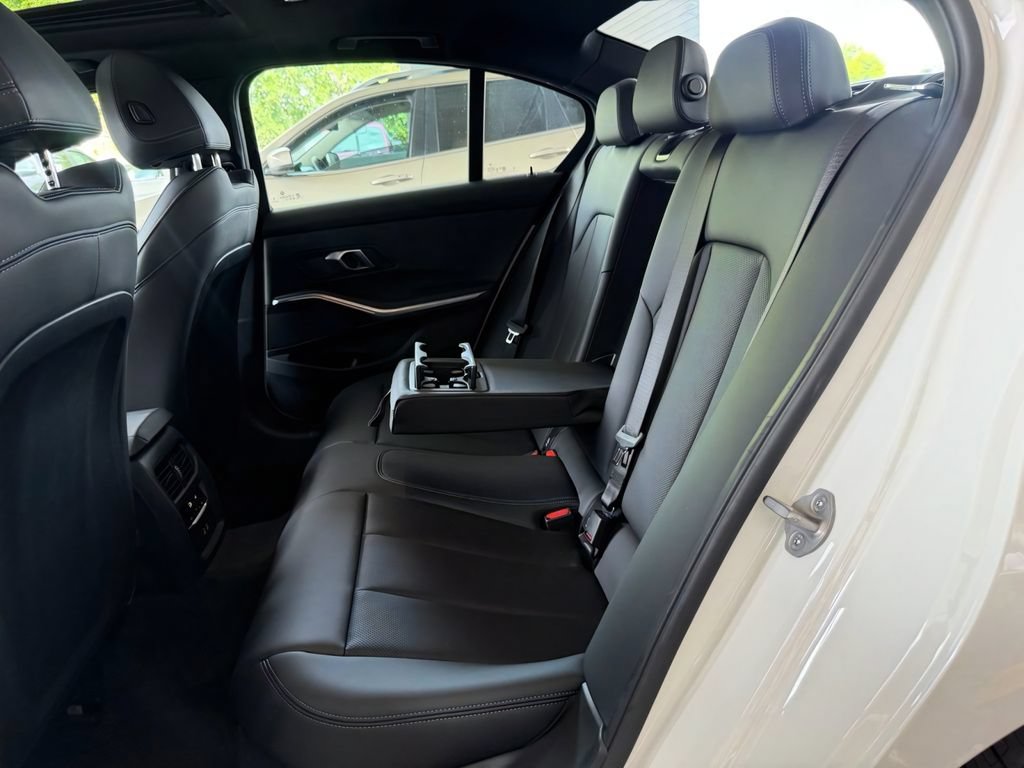 Used 2026 BMW 330i Sedan RWD image 21