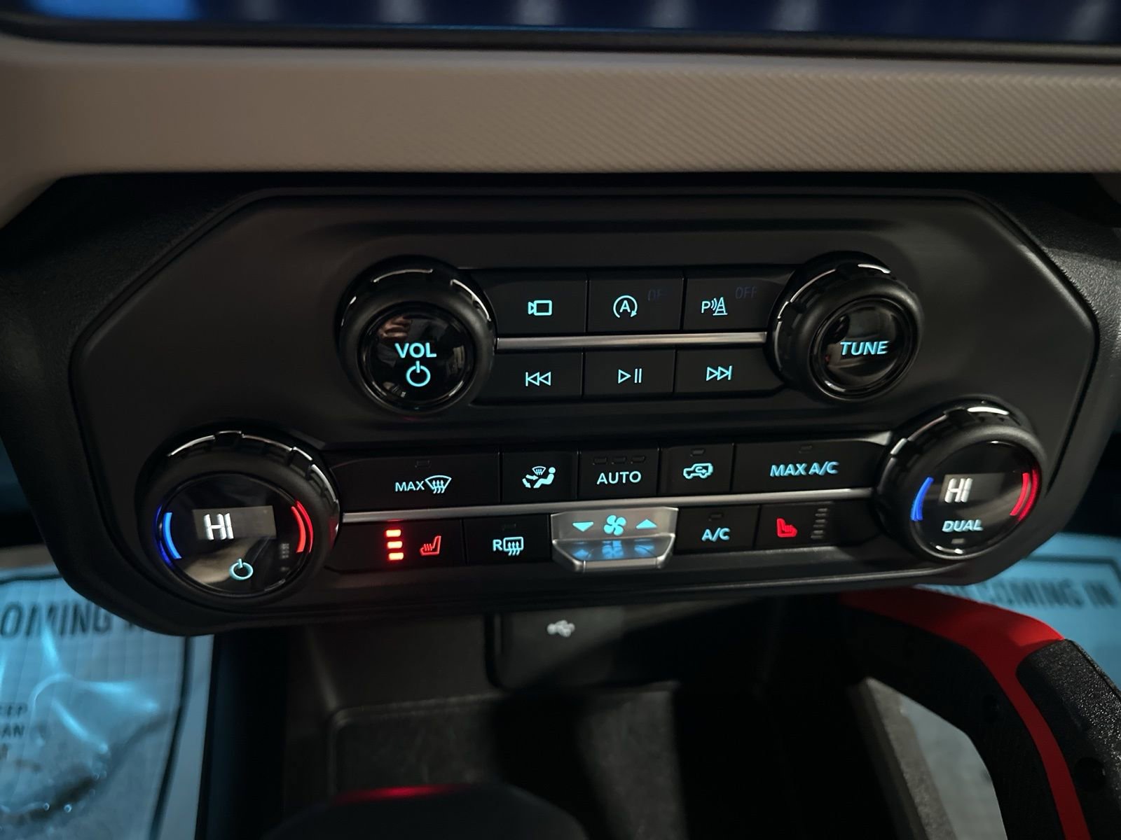 Used 2023 Ford Bronco Wildtrak image 67
