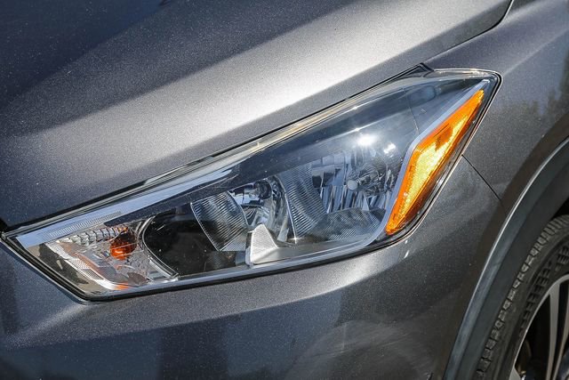 Used 2019 Nissan Kicks SV FWD image 8