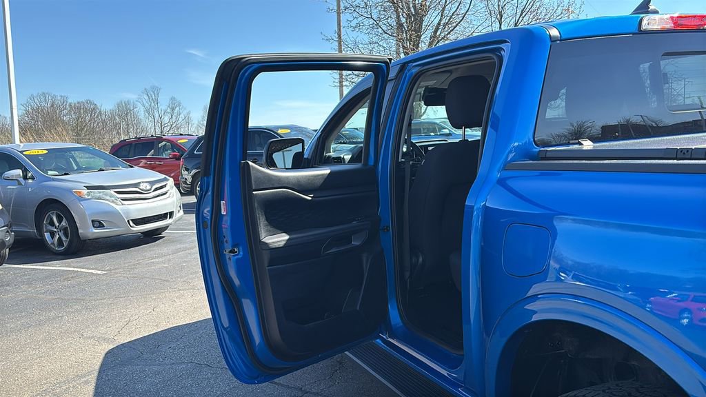 Used 2025 Ford Ranger XLT w/ Black Appearance Package image 28