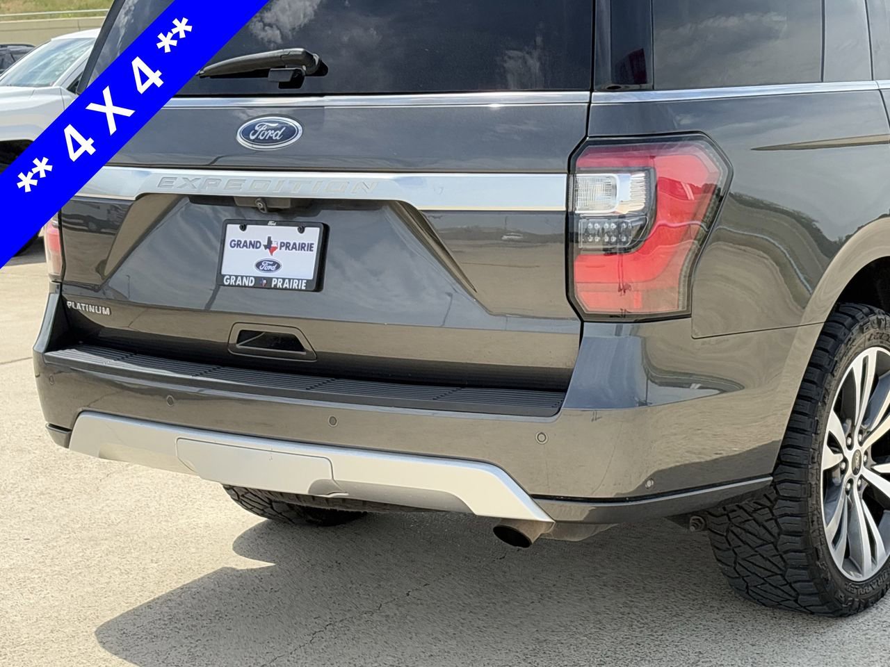 Used 2021 Ford Expedition Platinum AWD/4WD image 8