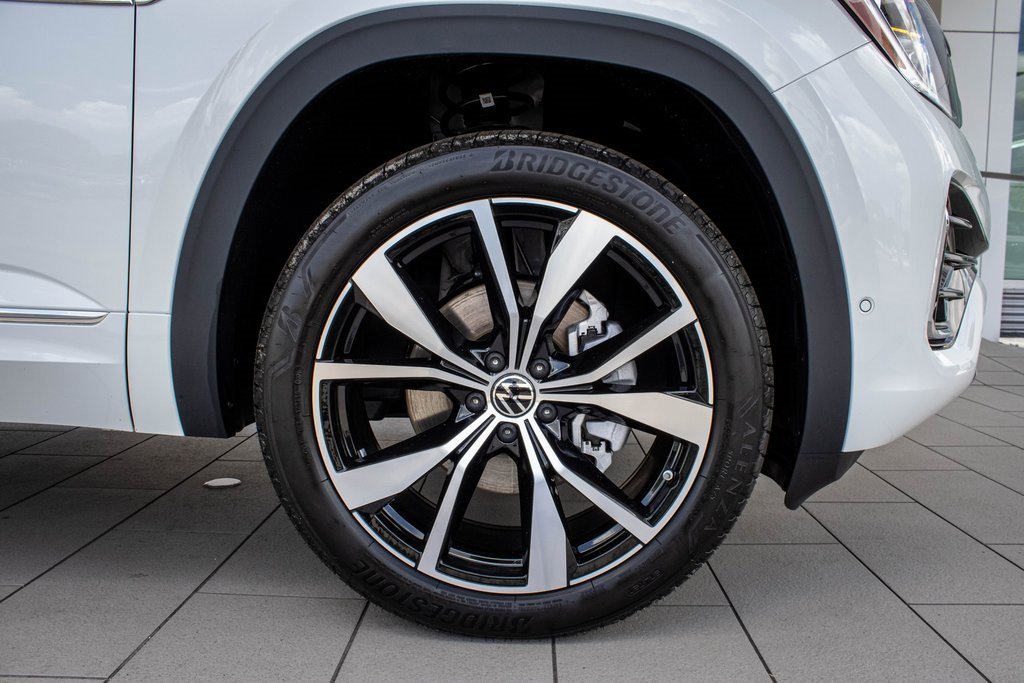 New 2025 Volkswagen Atlas Cross Sport SEL Premium R-Line image 22