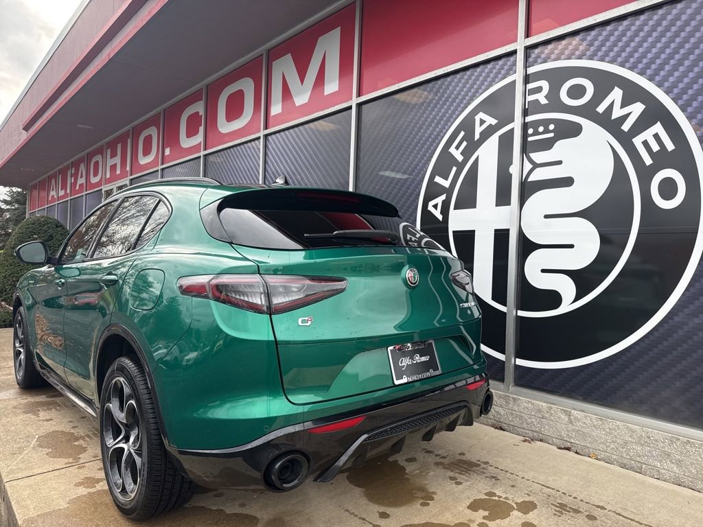 New 2025 Alfa Romeo Stelvio Sprint w/ Veloce Package image 8