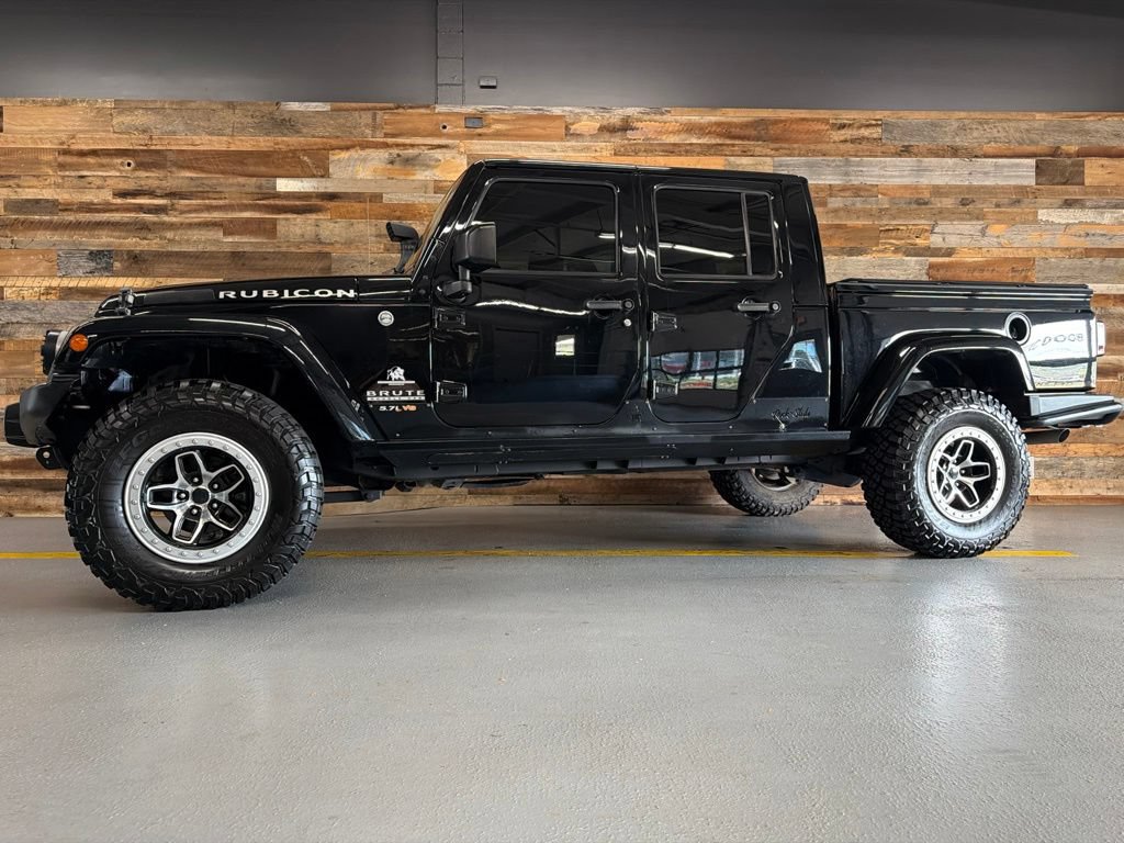 Used 2016 Jeep Wrangler Unlimited Rubicon w/ Connectivity Group AWD/4WD image 21