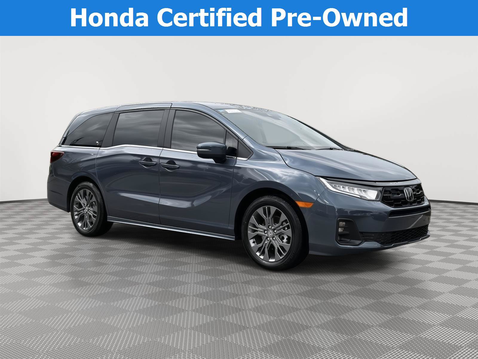 Certified 2026 Honda Odyssey Touring image 1