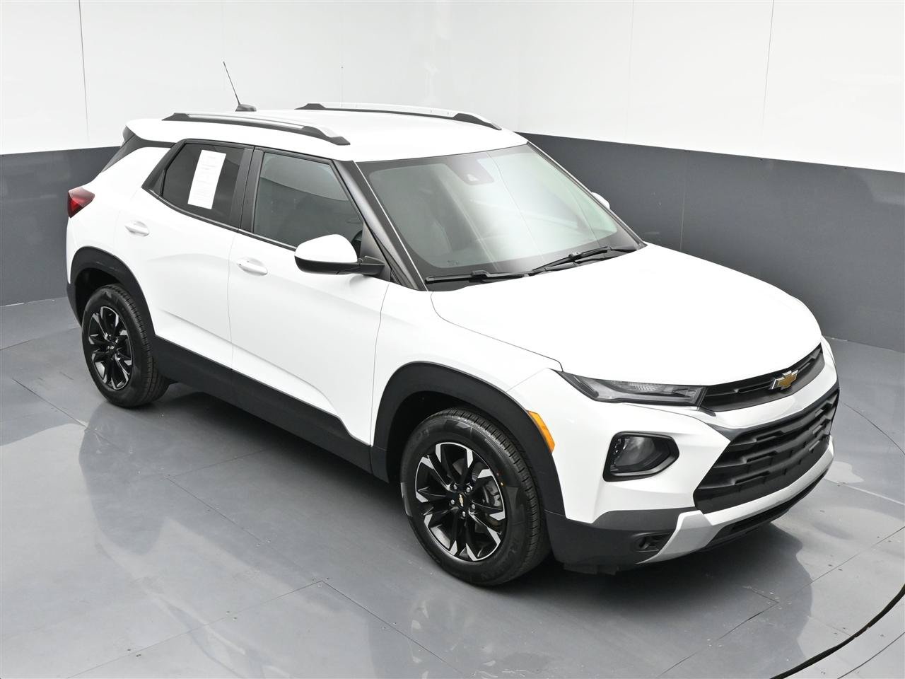 Used 2022 Chevrolet TrailBlazer LT w/ Convenience Package FWD image 23