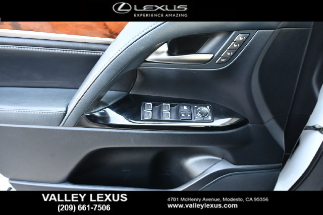 Used 2018 Lexus LX 570 4WD w/ Luxury Package image 13