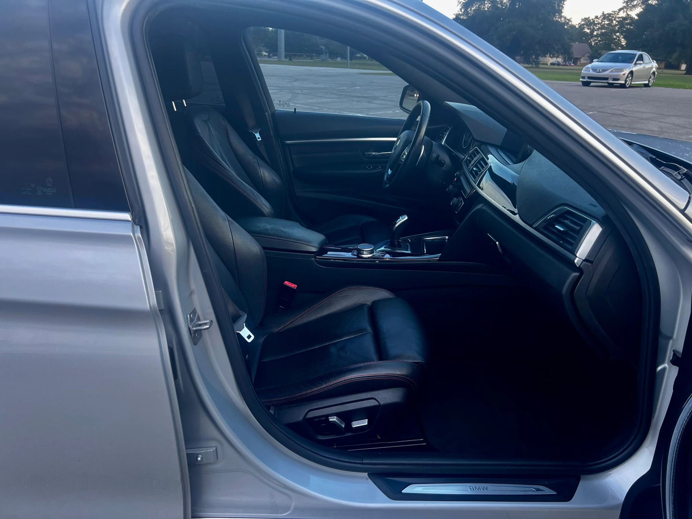 Used 2017 BMW 330i Sedan RWD image 17
