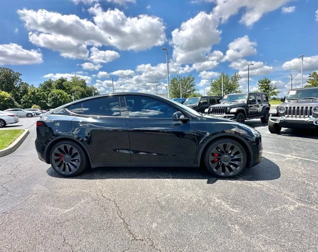 Used 2023 Tesla Model Y Performance AWD/4WD image 12