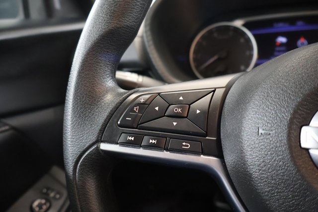 Used 2024 Nissan Sentra SV FWD image 17