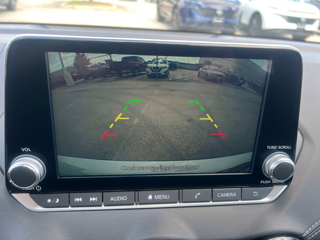 New 2025 Nissan Sentra SV image 9