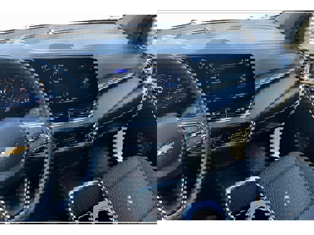 Used 2025 Chevrolet Equinox LT image 6